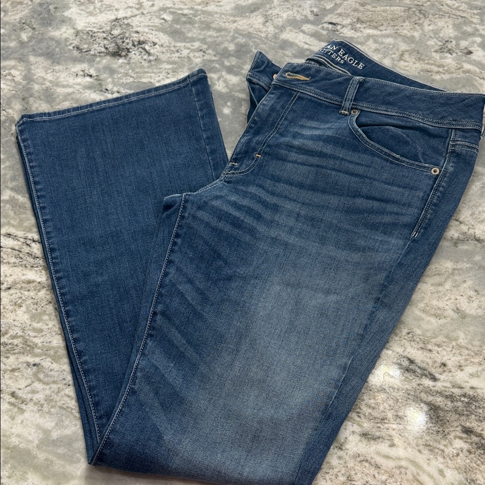 American Eagle Outfitters Women’s Boot Cut Jeans - Dark Blue Wash - Picture 8 of 8